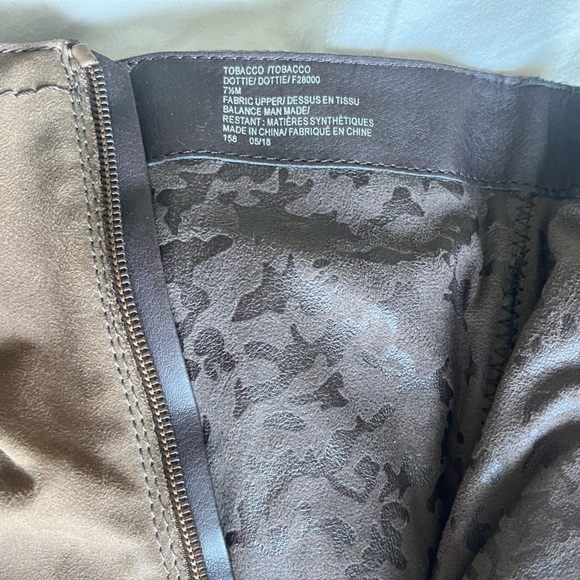 Knee high suede boots - Picture 3 of 3